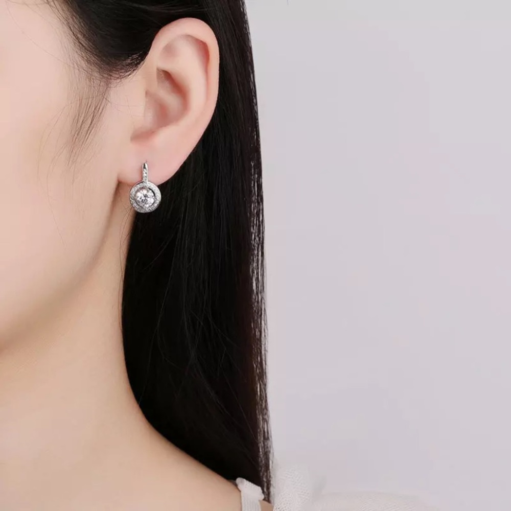 NWT GORGEOUS 18k gold platedEarrings - Picture 7 of 7
